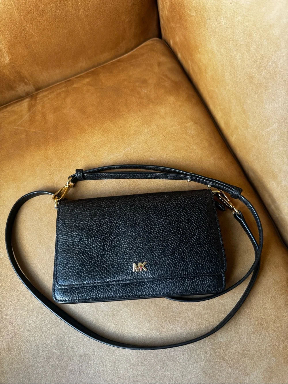 Michael Kors Black Pebbled Leather Crossbody Wallet